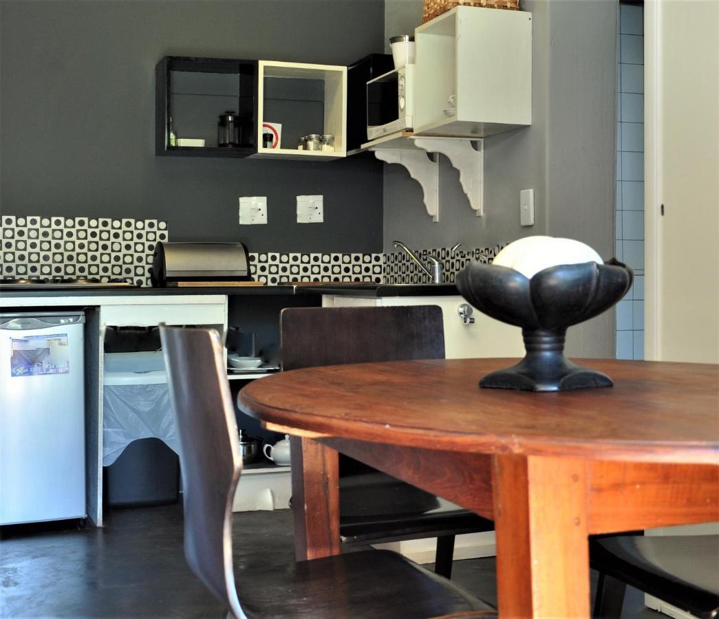 Ginnegaap Guesthouse Johannesburg Buitenkant foto